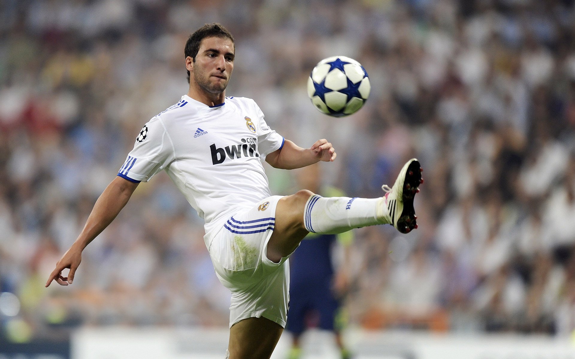 世界杯预选赛中国队惨败 球迷反思防守问题,世界杯预选赛中国对手