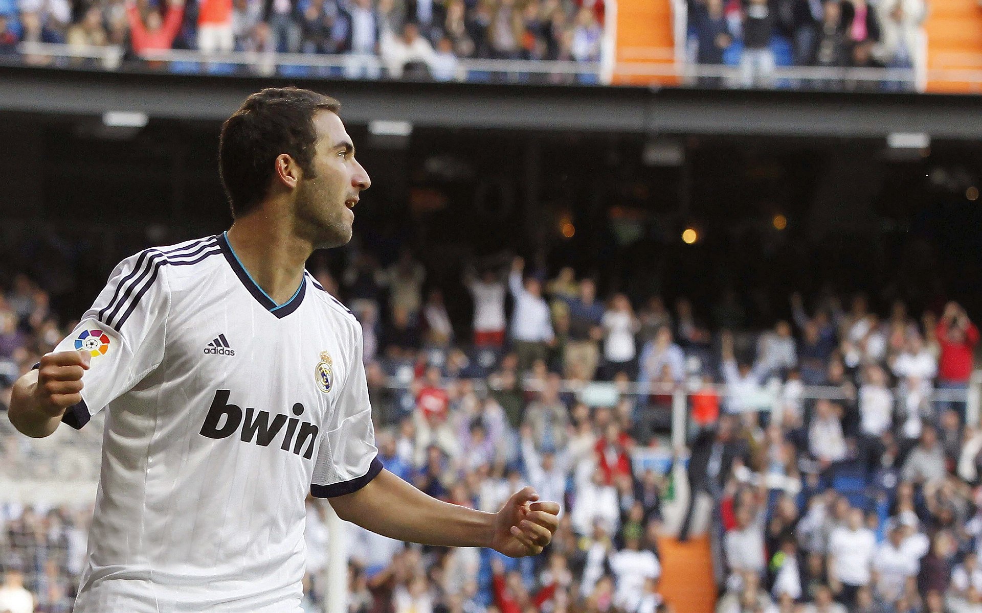 主场作战全队表现积极高压节奏下展现出不俗实力,主场作战有什么优势