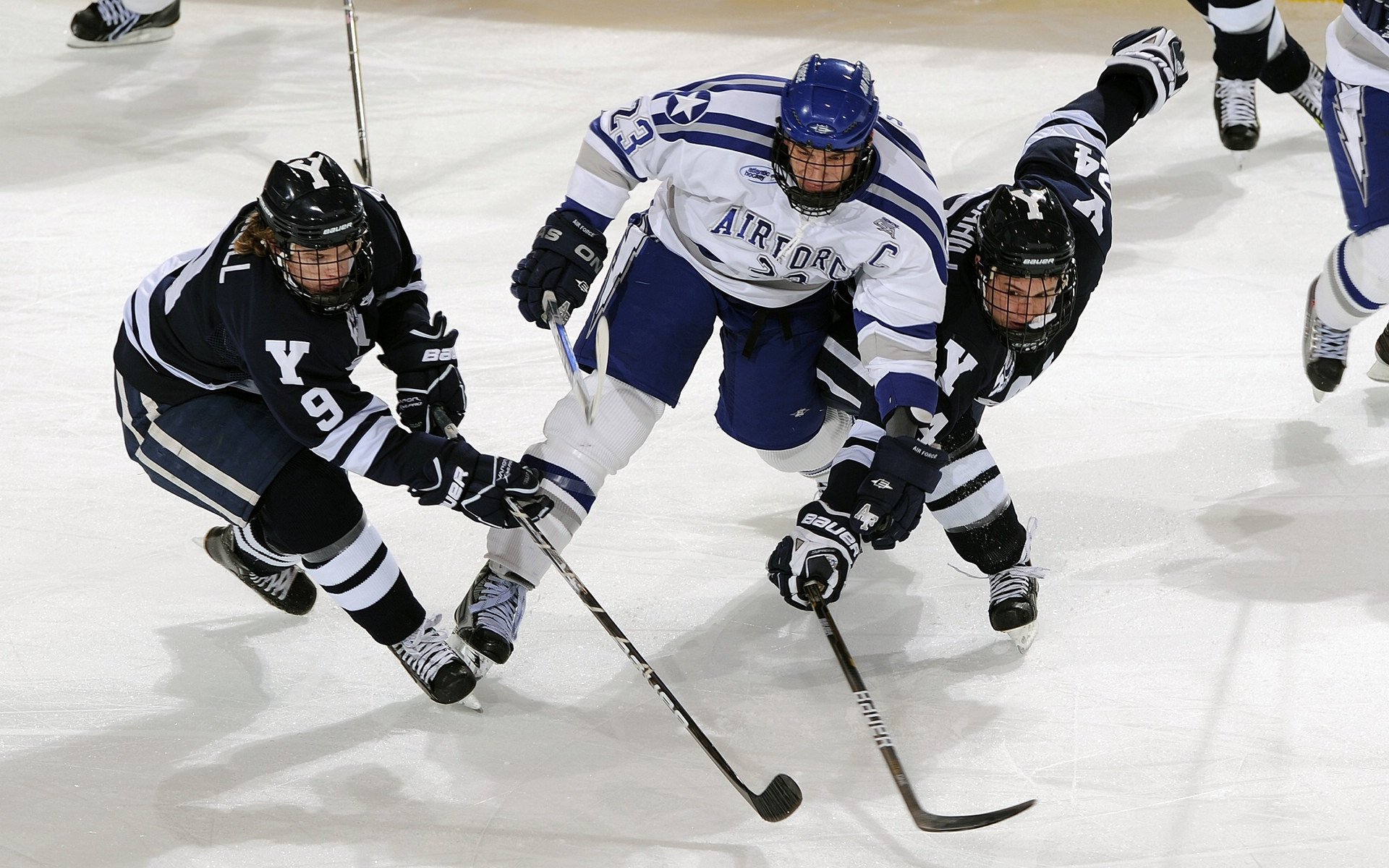 尼尔·巴特尔精准的防守技巧,让袋鼠队的对手毫无突破之路,巴特尔单防奥尼尔