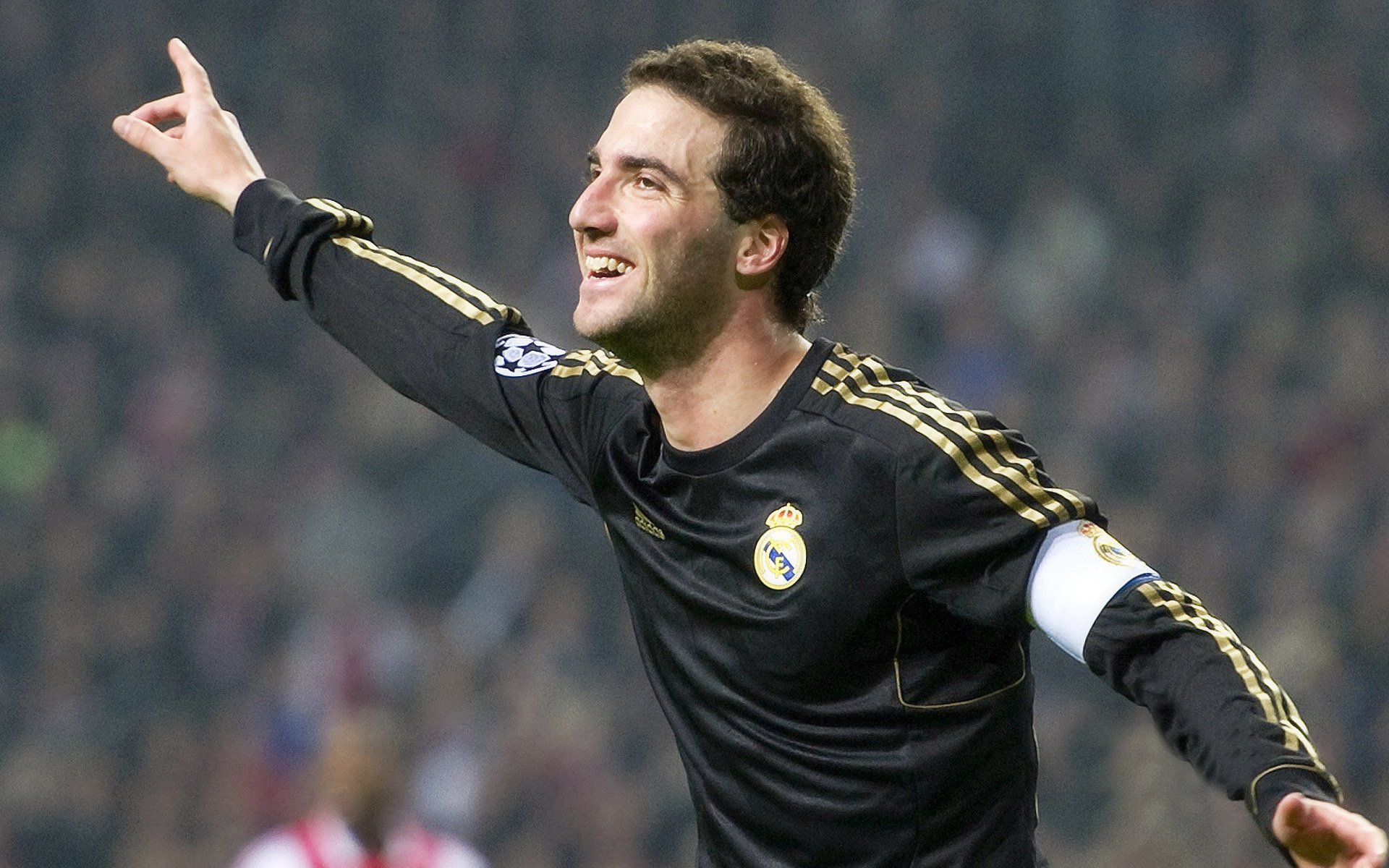 西甲球场风云:超神扑救让人惊叹,球场风云西超联赛队伍